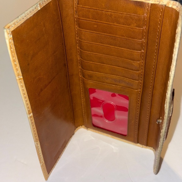 Dooney & Bourke Cream Crocodile Embossed Wallet - Picture 10 of 15